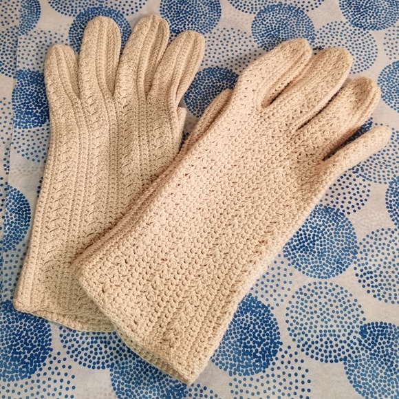 Vintage Accessories - Vintage Cotton Hand Knit Gloves